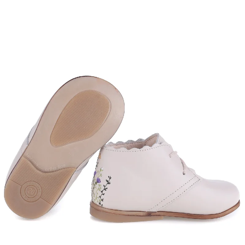 (1440D) Emel first shoes white